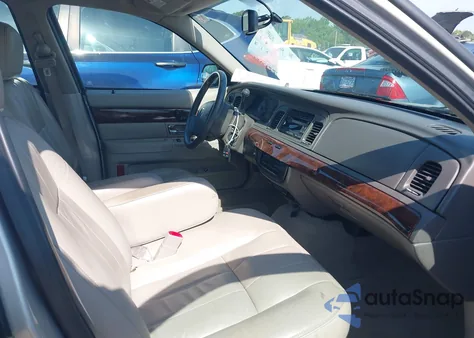 2009 Mercury Grand Marquis Ls (Fleet Only) из США, поврежденный, VIN 2MEHM75V99X608438